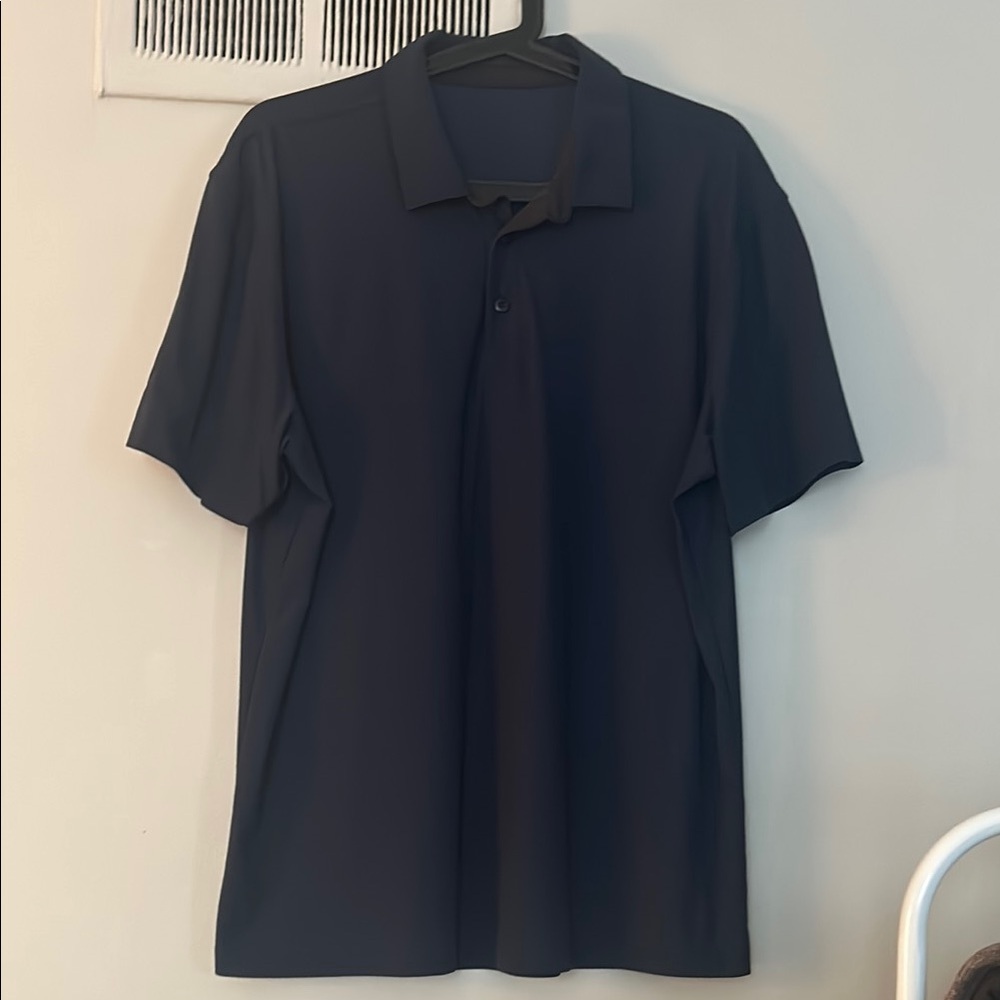 Lululemon men’s navy blue polo